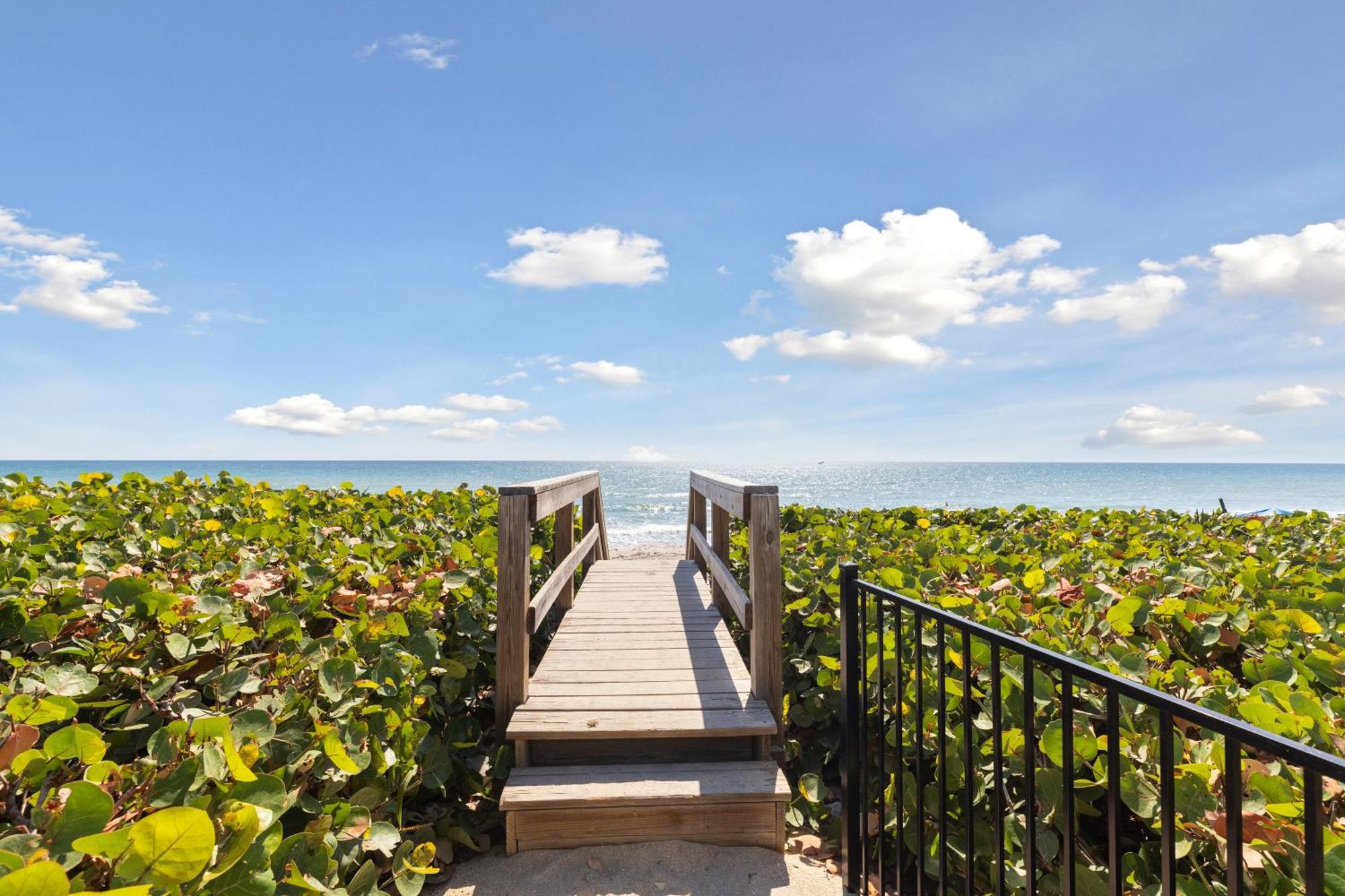 475 Strand Dr Melbourne Beach Exterior photo